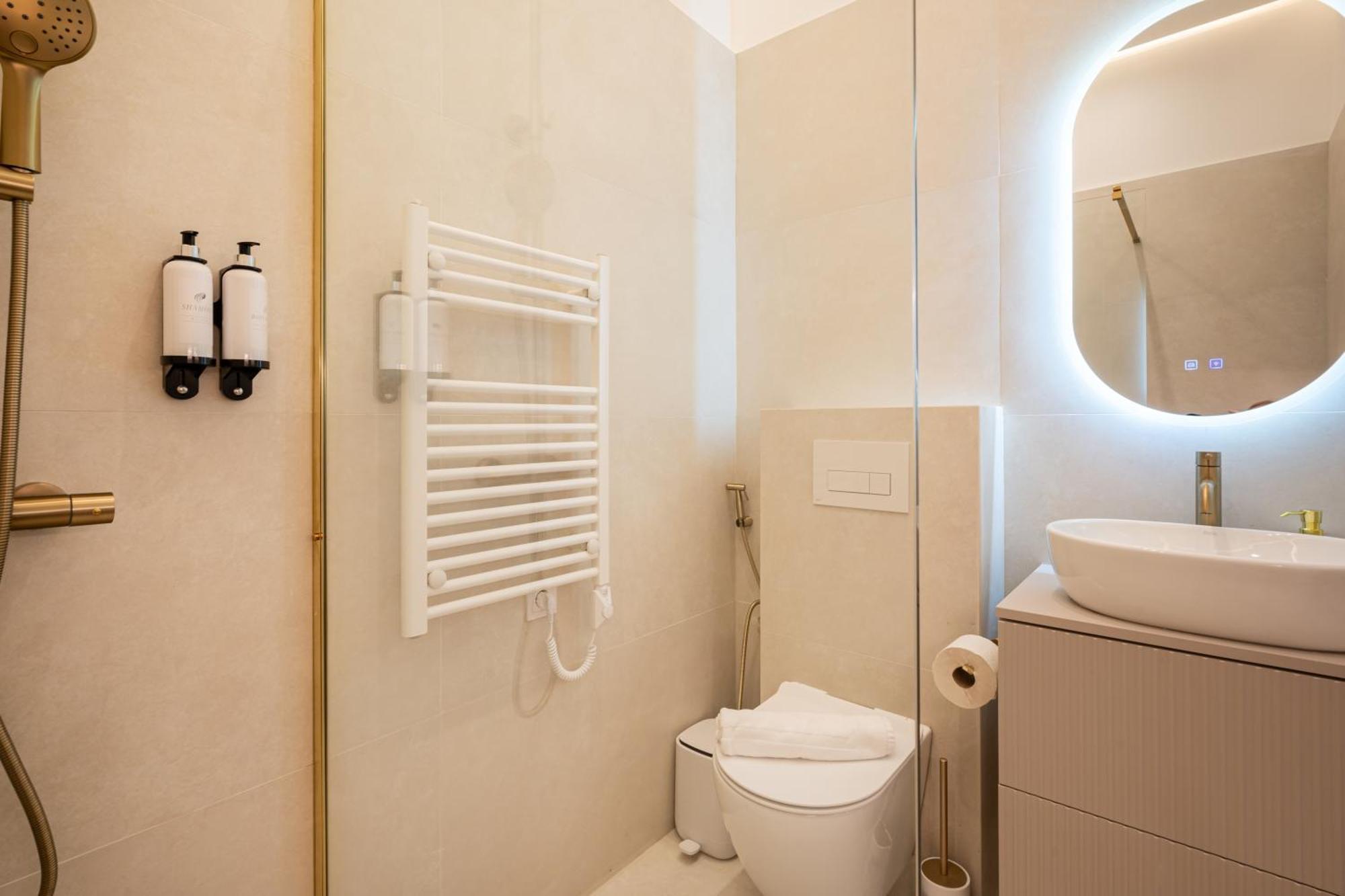 K51 - Kiraly Boutique Residence - Best Location By Bqa Budapest Eksteriør billede