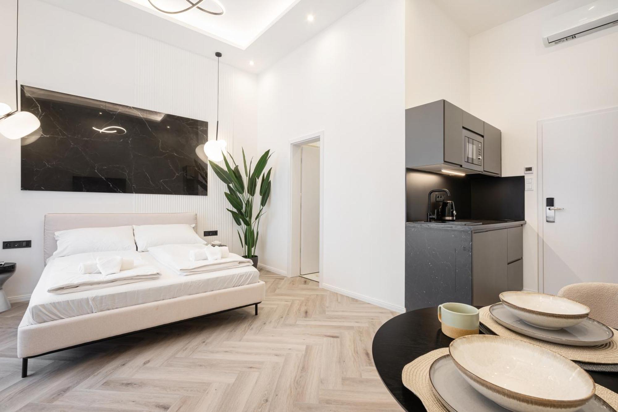 K51 - Kiraly Boutique Residence - Best Location By Bqa Budapest Eksteriør billede