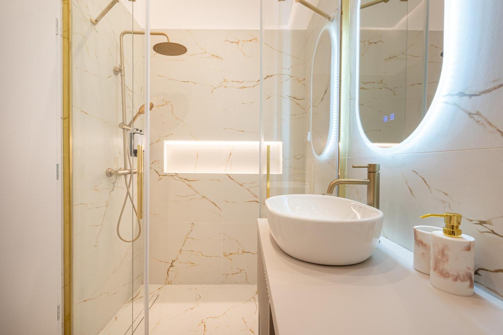 K51 - Kiraly Boutique Residence - Best Location By Bqa Budapest Eksteriør billede